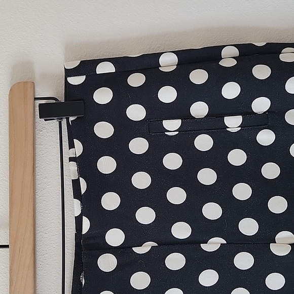 Chico's Black Polka Dot So Slimming Juliet Slim Leg Pull-on Pants Size Small/4 - Picture 2 of 6